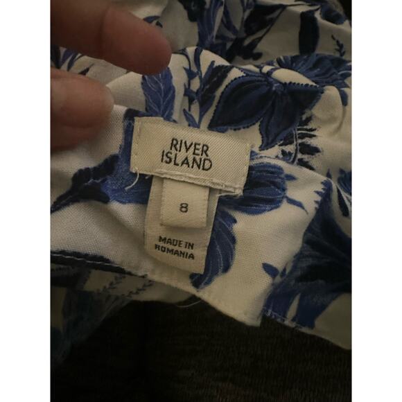 River Island Blue Floral Puff Sleeve Blouse – Romantic & Trendy - Picture 2 of 8